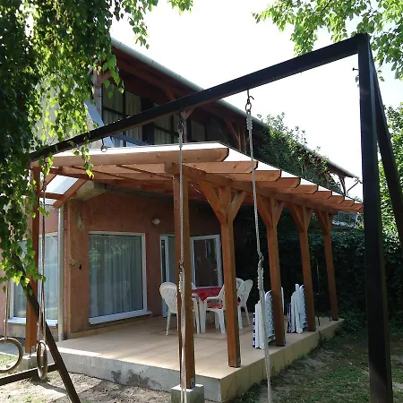 Boglarka Apartman Feriehus Balatonszarszo