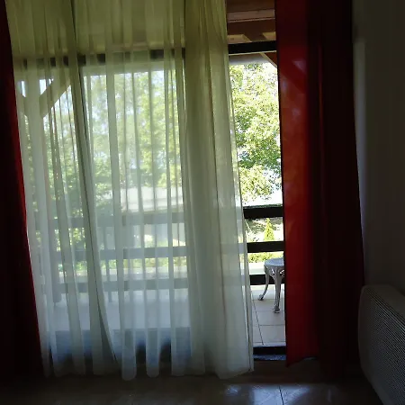 Boglarka Apartman *